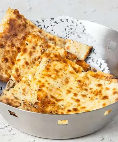 Kashmiri Naan (Sultanas And Nuts)
